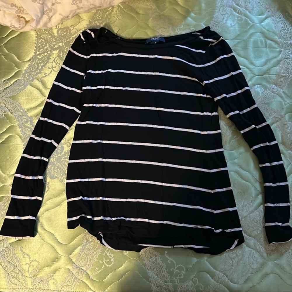Old Navy striped top